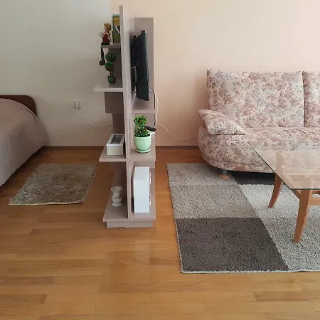 Mommy's House * Varna
