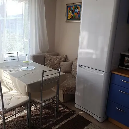 Mommy's House * Varna