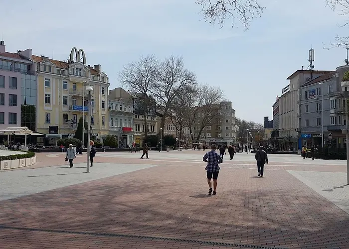 Mommy's House فارنا