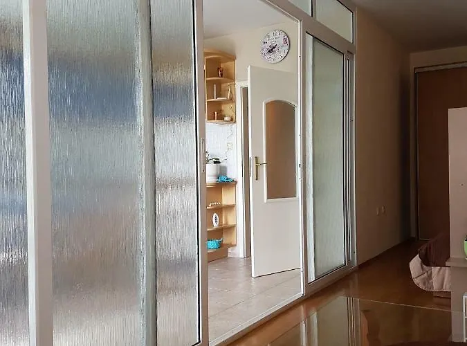 Mommy's House شقة فارنا